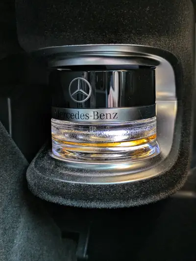Mercedes-Benz GLE 450 4Matic AMG Line — SUV premium hybride avec 367 ch — Miniature 15