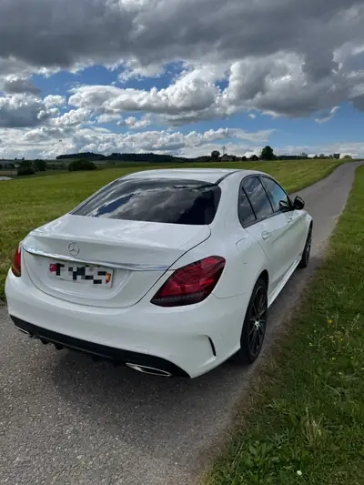 Mercedes-Benz C 200 Swiss Star AMG Line — Berline élégante 4Matic, 81 000 km seulement — Thumbnail 7
