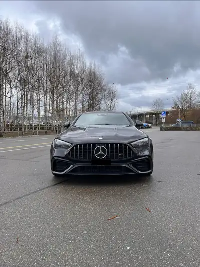 Mercedes-Benz CLE 53 AMG Coupé 4Matic+ — Performance hybride et élégance intemporelle — fianco