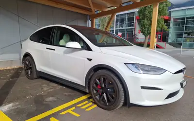 Tesla Model X 100kWh Plaid — SUV électrique haute performance, 59'800 km seulement — arrière