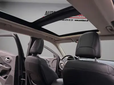 Jeep Cherokee 3.2 Limited AWD — SUV robuste, traction intégrale, toiture panoramique — Thumbnail 12