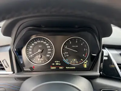 BMW 220 Active Tourer xDrive M Sport — Diesel automatique, design affirmé et équipements premium — Miniature 10