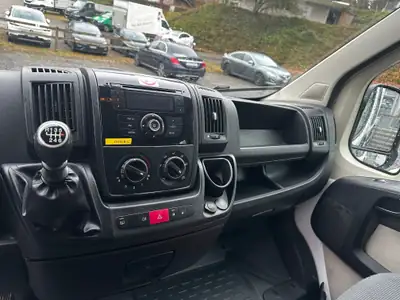 Peugeot Boxer 2.2 HDI 335 L3 — Utilitaire robuste, sans accident, kilométrage modéré — détail