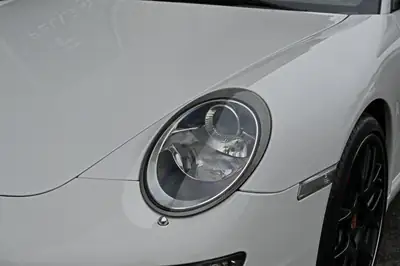 Porsche 911 Cabrio Carrera S — Roadster légendaire, 355 ch et toile électrique — dashboard