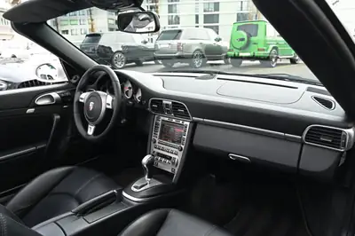 Porsche 911 Cabrio Carrera S — Roadster légendaire, 355 ch et toile électrique — Thumbnail 19
