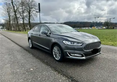 Ford Mondeo 2.0 HEV Vignale — Berline hybride élégante, 151'000 km — exterior view