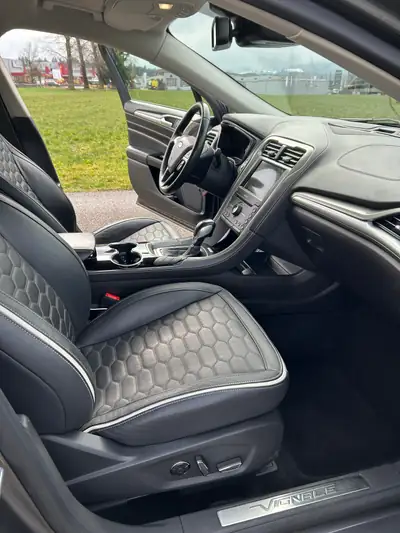 Ford Mondeo 2.0 HEV Vignale — Berline hybride élégante, 151'000 km — Thumbnail 7