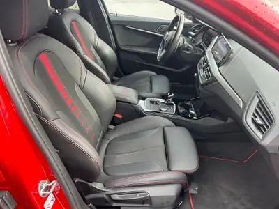 BMW 128ti Steptronic — Sportivité compacte et efficacité énergétique — Thumbnail 10