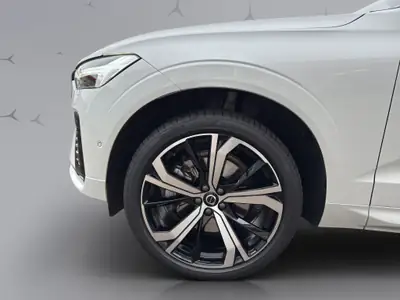Volvo XC60 2.0 B4 MH Ultimate Dark AWD — SUV hybride diesel, 42'000 km seulement — Miniatur 9