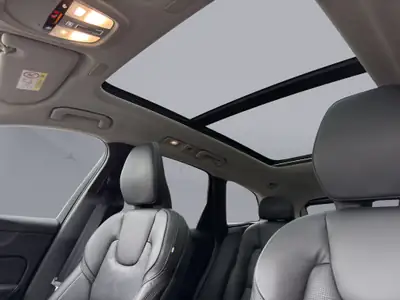 Volvo XC60 2.0 B4 MH Ultimate Dark AWD — SUV hybride diesel, 42'000 km seulement — Miniatur 17