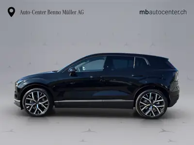 Volvo EX30 E60 Ultra — SUV électrique performant, 8000 km seulement — côté