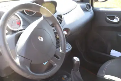 Renault Twingo RS 2008 — Sportive compacte dynamique, révision complète — Miniature 9