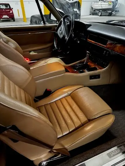 Jaguar XJ-S V12 1990 — Coupé sportif légendaire, contrôle technique valide jusqu'en 2032 — Miniatura 10