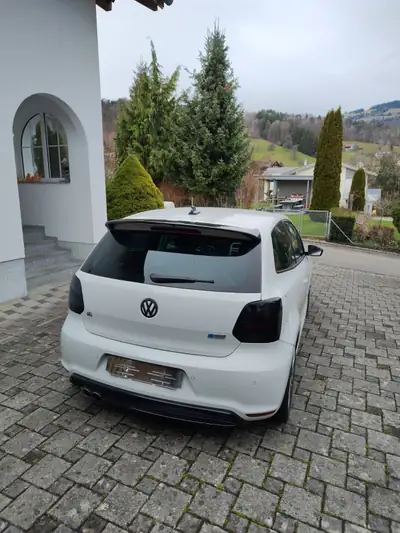 VW Polo 2.0 TSI R WRC — Édition limitée 2013, 41'000 km, performance sportive — fianco