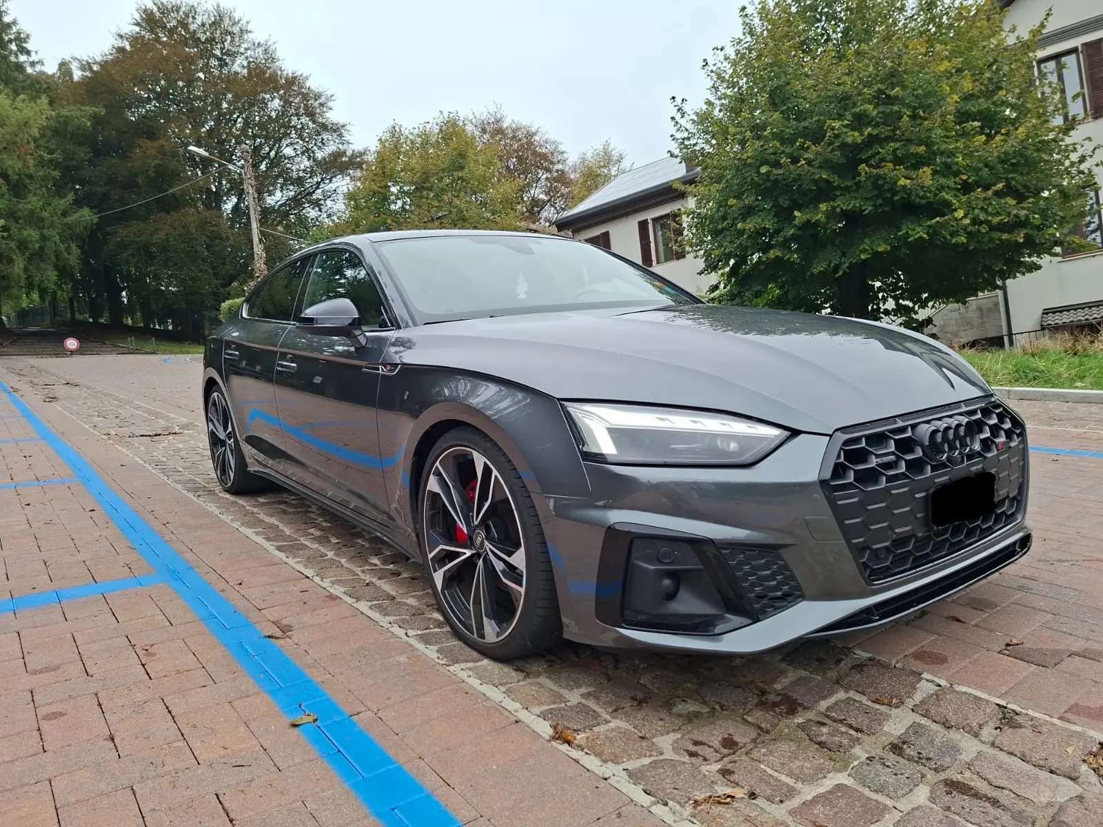 Audi A5 Sportback 45 TFSI — Élégance sportive et dynamique quattro