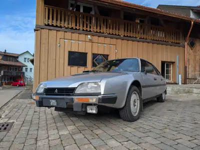 Citroën CX 2400 GTi 1982 — Berline de caractère, moteur performant, histoire automobile — côté