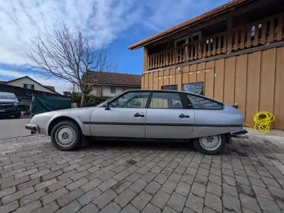 Citroën CX 2400 GTi 1982 — Berline de caractère, moteur performant, histoire automobile — intérieur