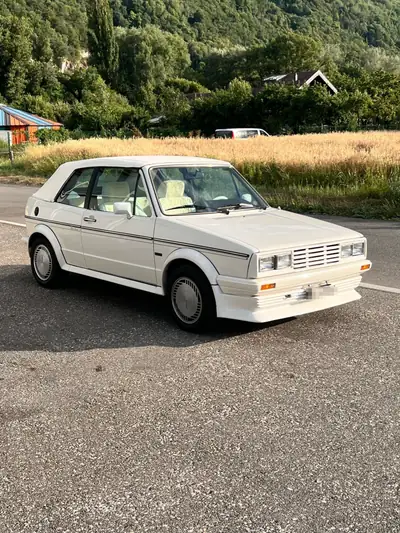 VW Golf Cabriolet 1800 GLI Special — Décapotable classique, moteur pétillant, 140'000 km — vista esterna