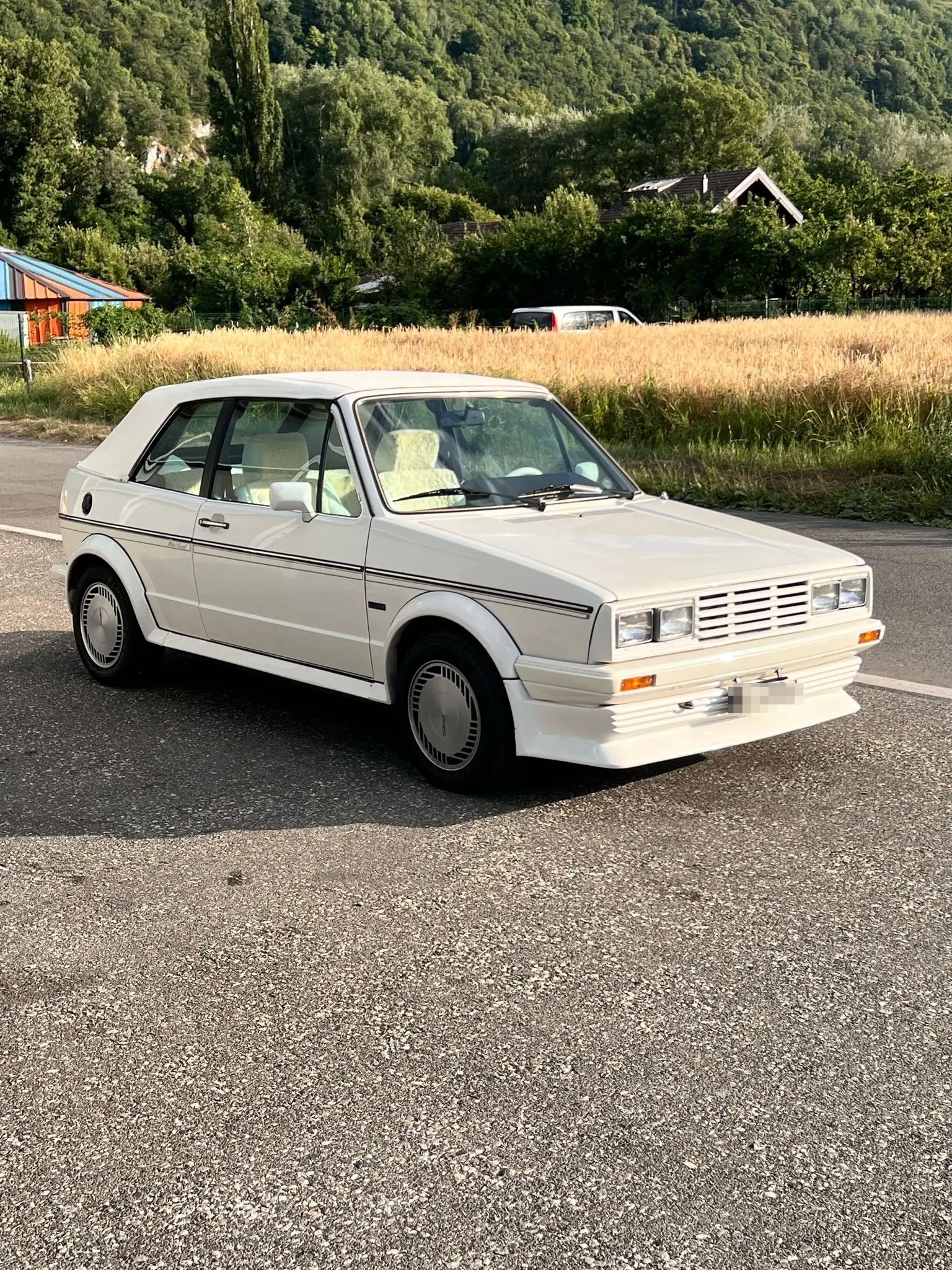 VW Golf Cabriolet 1800 GLI Special — Décapotable classique, moteur pétillant, 140'000 km