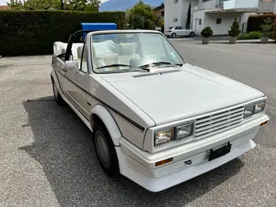 VW Golf Cabriolet 1800 GLI Special — Décapotable classique, moteur pétillant, 140'000 km — vista posteriore