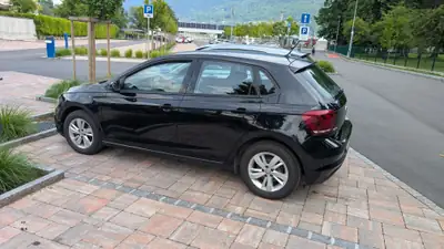 VW Polo 1.0 TSI Comfortline DSG — Citadine dynamique, entretien VW complet, garantie incluse — côté