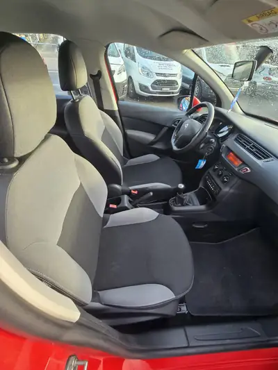 Citroën C3 2015 — Citadine fiable, diesel économique, 115'000 km — interni