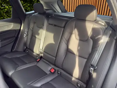 Volvo XC60 2.0 T8 TE Ultimate Dark — Hybride rechargeable premium, 20'000 km seulement — Miniatur 11