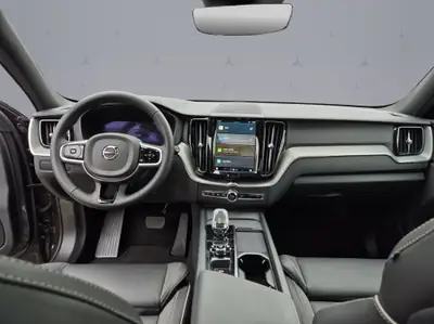Volvo XC60 2.0 T8 TE Plus Dark eAWD — SUV hybride rechargeable, 26'000 km seulement — Miniature 13