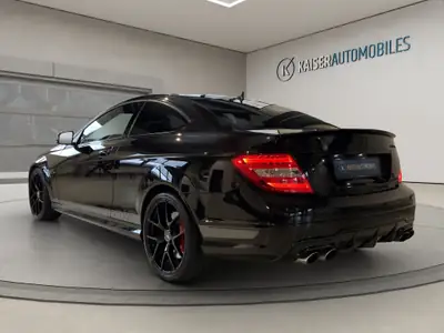 Mercedes-Benz C 63 AMG Coupé Edition 507 — Coupé sportif légendaire, 507 ch purs — fianco