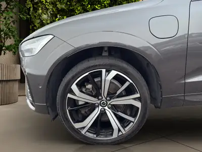 Volvo XC60 2.0 T8 TE XCENTRIC eAWD — SUV hybride rechargeable, 41 500 km seulement — Miniatur 20