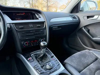 Audi A4 Avant 1.8 TFSI Quattro — Break sportif, propulsion intégrale et historique impeccable — Miniature 8