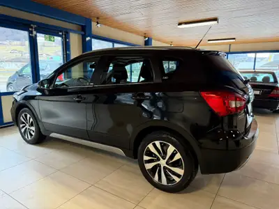 Suzuki S-Cross 1.4 Hybrid 4WD — SUV compact hybride, 91 000 km, sans sinistre — Miniature 8