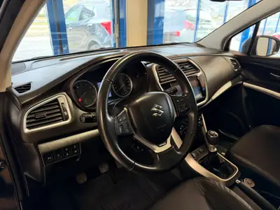 Suzuki S-Cross 1.4 Hybrid 4WD — SUV compact hybride, 91 000 km, sans sinistre — Miniature 14