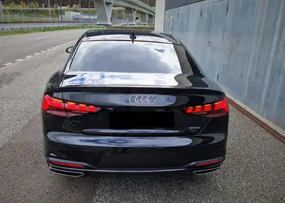 Audi A5 Coupé 40 TDI — Coupé sportif mild-hybrid, 89000 km, toit panoramique — Innenraum