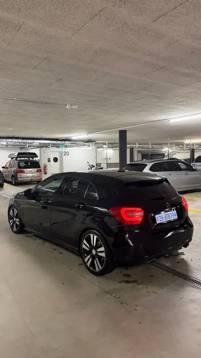 Mercedes-Benz A 200 Night Star — Compacte sportive, entretien complet — detail
