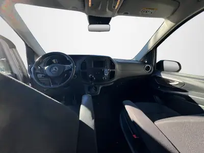 Mercedes-Benz Vito 116 Combi — Van 8 places diesel fiable, expertisé 2026 — Miniature 13