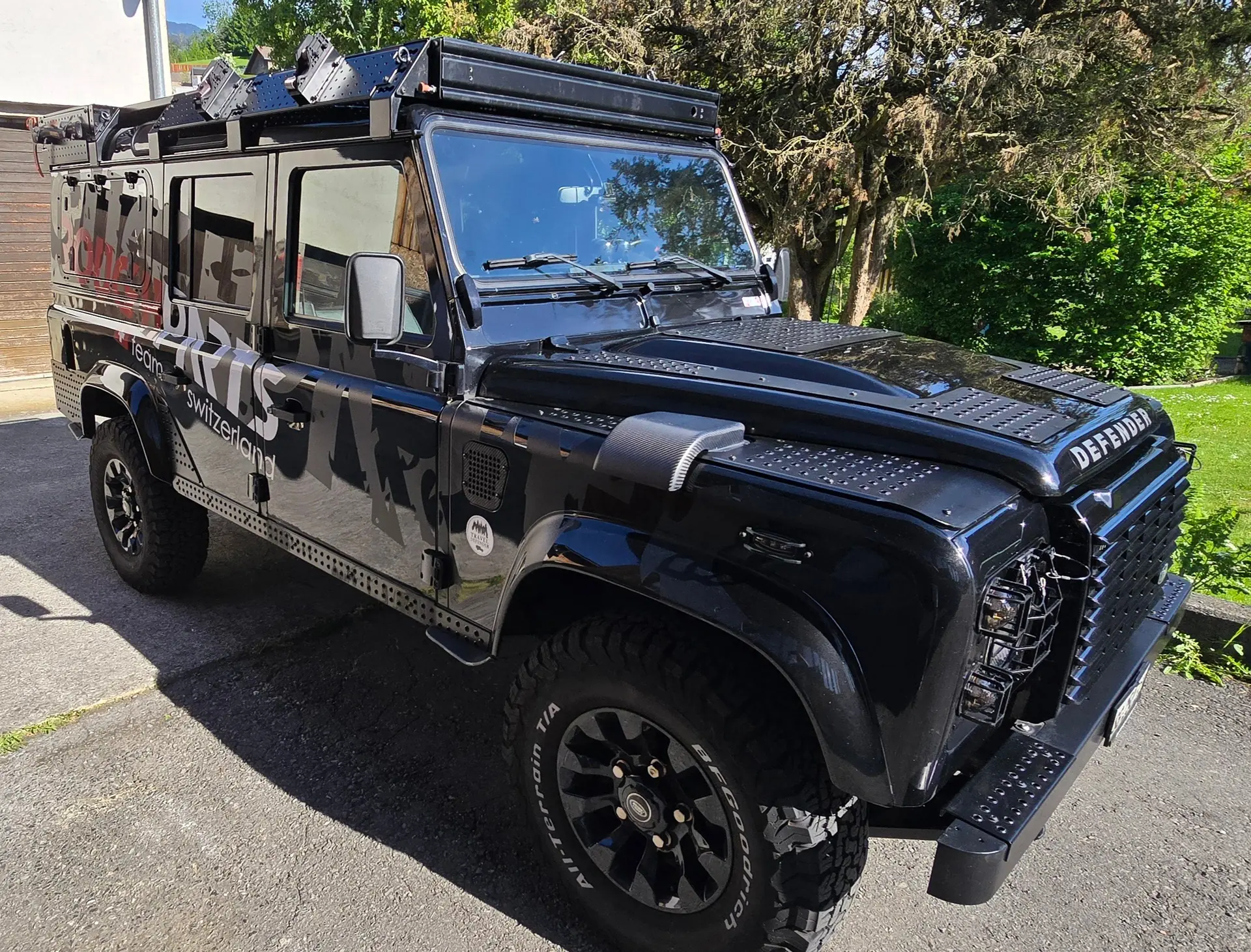 Land Rover Defender 110 2.2 TD4 — Légende intemporelle, 117'000 km, état impeccable — vista esterna
