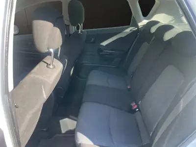 Kia Cee'd 1.4 16V Basic — Berline fiable, entretien à jour, sans sinistre — Miniatura 11