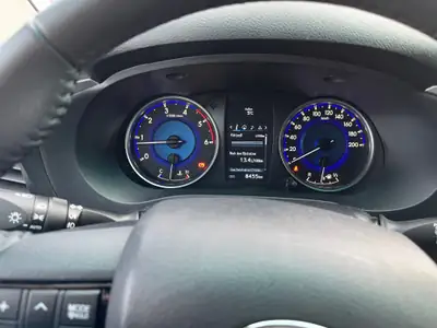 Toyota HI-LUX 2.4D-4D Comfort Double Cab 4x4 — Pickup robuste, 8 455 km seulement — Miniatur 11