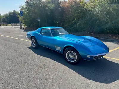 Chevrolet Corvette BigBlock Tri Power 1968 — Légende américaine 427 ch, état exceptionnel — Miniature 17