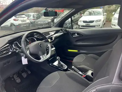 DS3 1.6 VTi Ultra Prestige — Élégance française compacte, 154'000 km, sans sinistre — Miniature 9