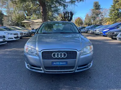 Audi A4 Limousine 2.0 Turbo FSI — Berline dynamique, moteur turbocompressé 200 ch — vue extérieure