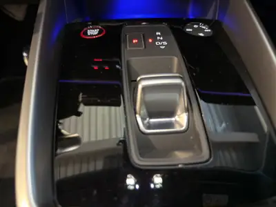 Audi RS3 Sportback 2.5 TSI — Performances extrêmes, kilométrage quasi neuf — Miniatura 17