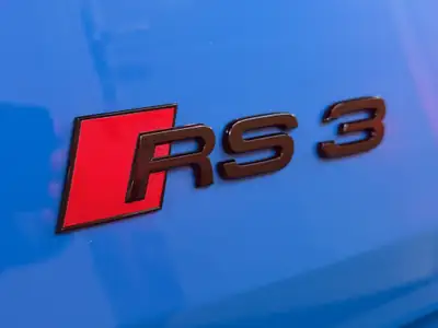 Audi RS3 Sportback 2.5 TSI — Performances extrêmes, kilométrage quasi neuf — Miniatura 28