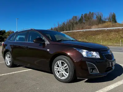 Chevrolet Cruze Station Wagon 1.4 T LTZ — Monospace familial polyvalent, sans accident — dashboard