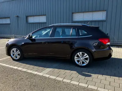 Chevrolet Cruze Station Wagon 1.4 T LTZ — Monospace familial polyvalent, sans accident — Thumbnail 20