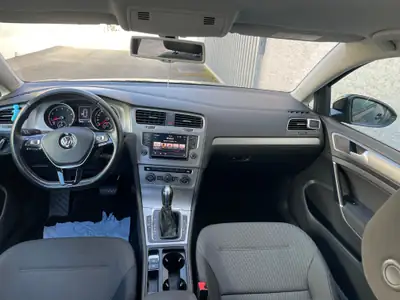 VW Golf 1.4 TSI Comfortline DSG — Berline dynamique révisée, 195 000 km — Miniature 11