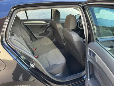 VW Golf 1.4 TSI Comfortline DSG — Berline dynamique révisée, 195 000 km — Miniature 15