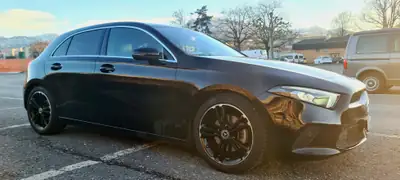 Mercedes-Benz Classe A 200 7G-DCT — Berline compacte premium, 80 000 km seulement — Außenansicht
