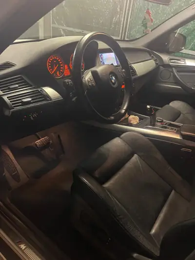 BMW X5 xDrive 30d Steptronic — SUV premium diesel, 210'000 km, sans sinistre — Miniature 7